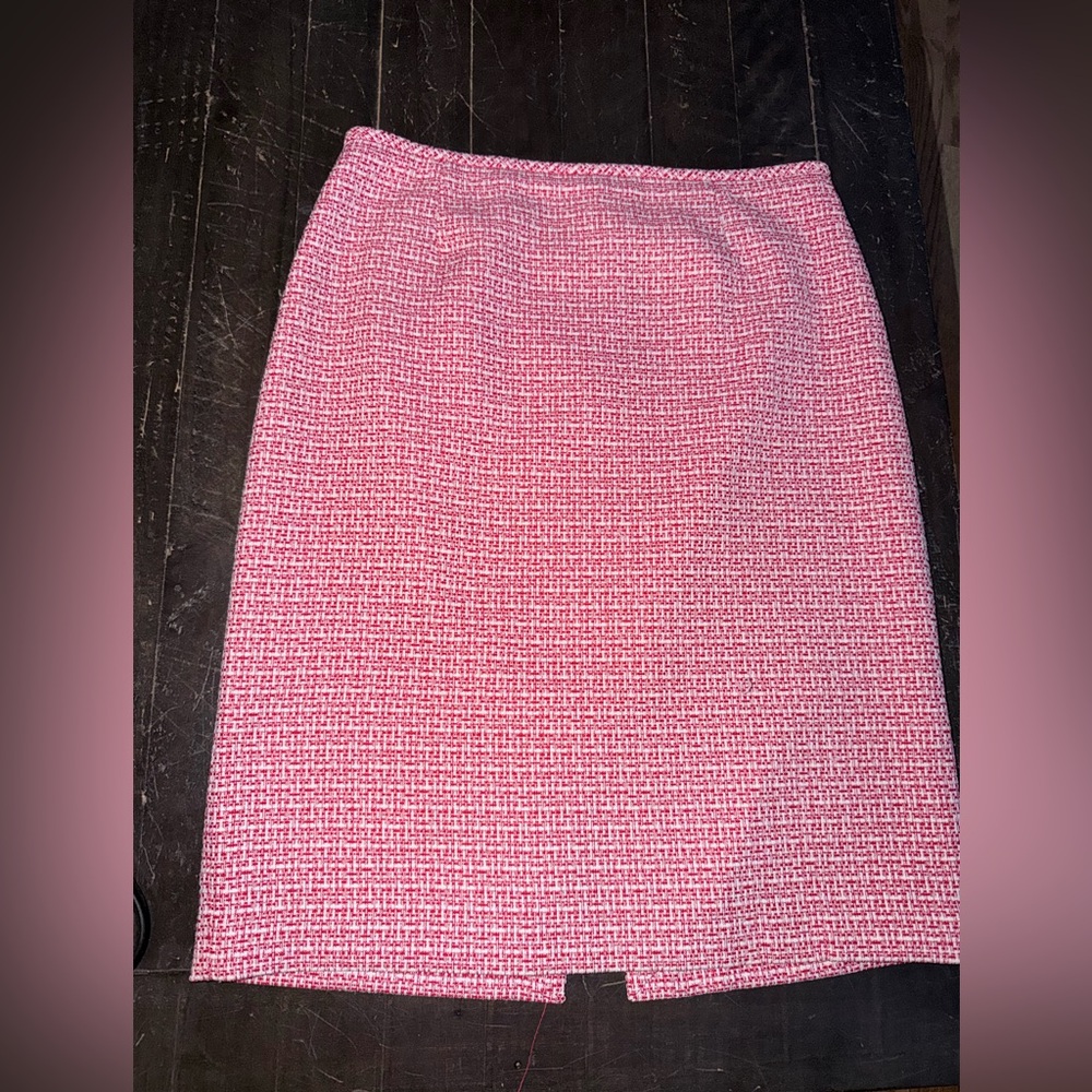 Tahari Pink Tweed Pencil Skirt